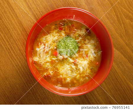 .Minestrone vegetable soup .Minestrone vegetable soup 76955141