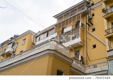 Balusters and balconies in the inner Moscow courtyard, habitat, urbanism 76955484