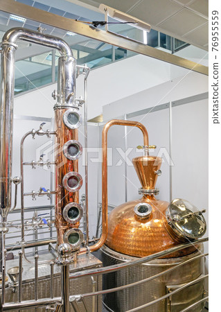 Distillation Still 76955559