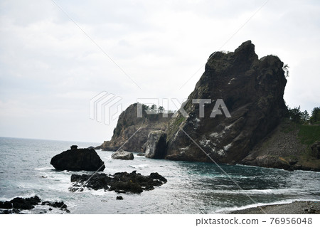 coast 76956048