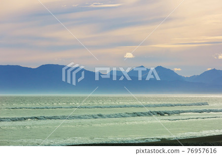 New Zealand lakes 76957616