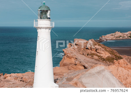 Lighthouse 76957624