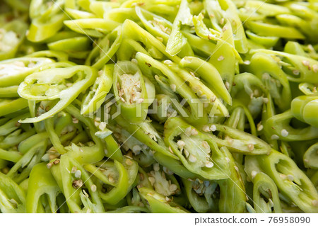 Sliced capsicum annuum linn var acuminatum fingerh Sliced capsicum annuum linn var acuminatum fingerh 76958090