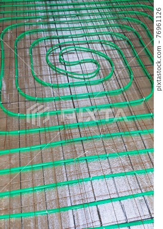 underfloor heating green pipeline installation underfloor heating green pipeline installation 76961126