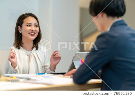 Business consultation Contract explanation Sales operation Inheritance Investment Casual customer visitor Meeting Business consultation Contract explanation Sales operation Inheritance Investment Casual customer visitor Meeting 76961180