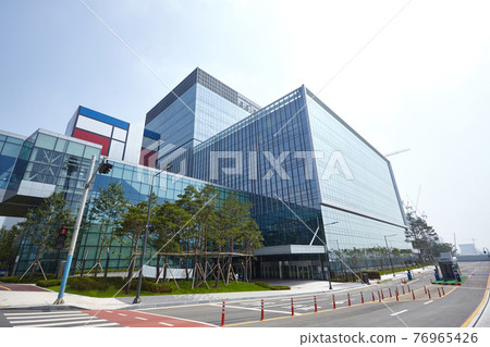 Samsung Electronics Pyeongtaek Campus 76965426