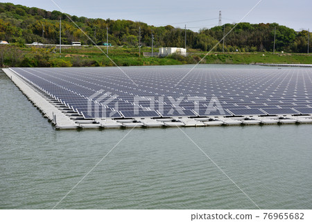太陽能發電浮式大型太陽能 76965682
