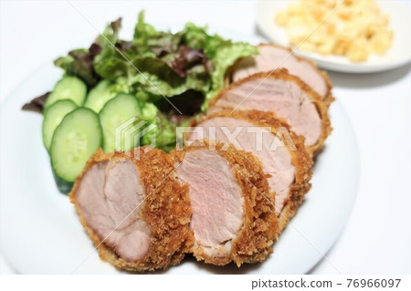 美味的新鮮炸豬排 76966097