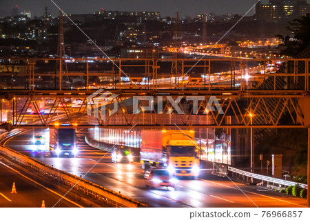 《Tokyo》 Traffic logistics image ・ Tomei Expressway 《Near Tokyo Interchange》 《Tokyo》 Traffic logistics image ・ Tomei Expressway 《Near Tokyo Interchange》 76966857