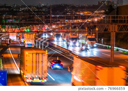 《Tokyo》 Traffic logistics image ・ Tomei Expressway 《Near Tokyo Interchange》 76966859