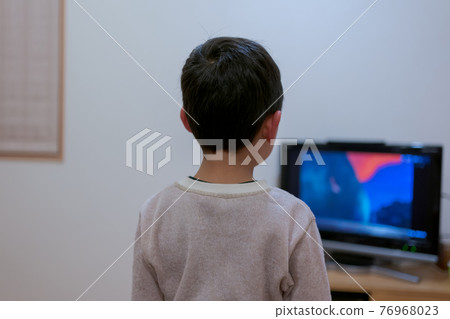 younger, television, television set 76968023