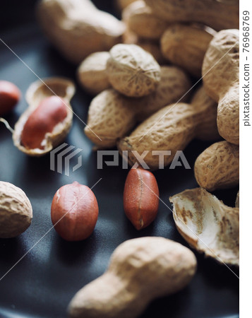 Organic nuts peanuts, food, snack Organic nuts peanuts, food, snack 76968769
