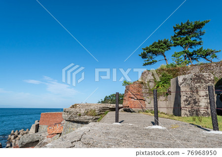 《Wakayama Prefecture》 Yugashima 2nd Battery Ruins 《Wakayama Prefecture》 Yugashima 2nd Battery Ruins 76968950