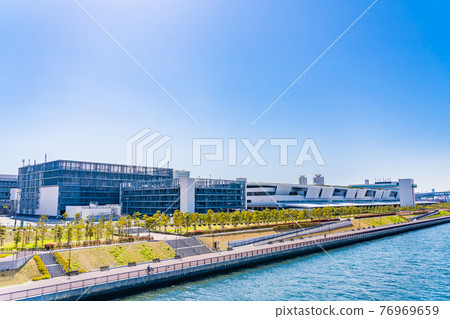 Cityscape of Tokyo From Toyosu Ohashi to Toyosu Market Cityscape of Tokyo From Toyosu Ohashi to Toyosu Market 76969659