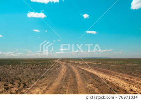 Mongolia: near Khongryn desert on the way to the Khongor Els 76971034