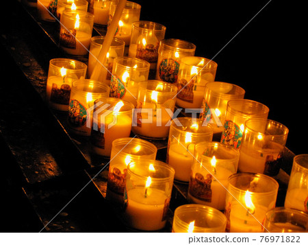 Church candlelight Church candlelight 76971822