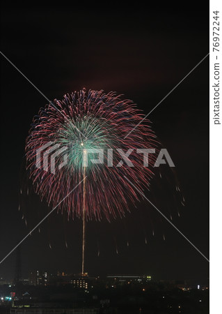 Great fireworks Great fireworks 76972244