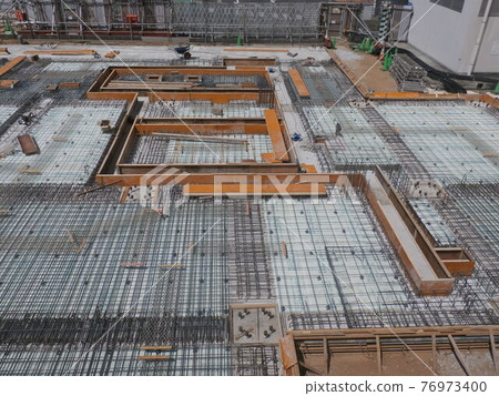 樓板混凝土澆築前的模板工作 76973400