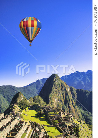 漂浮在馬丘比丘上空的氣球 76973987