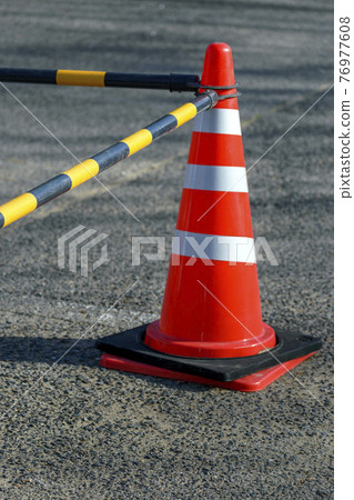 Construction color cone 76977608