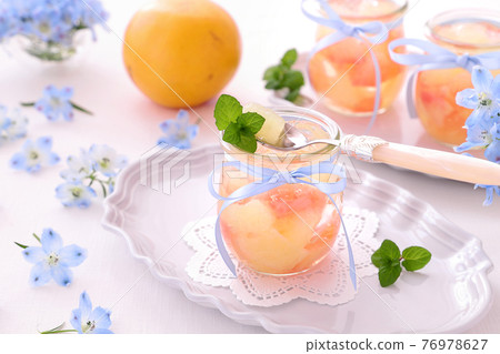 清爽的初夏柚子果凍 76978627