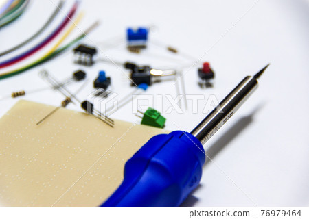 Soldering iron and electronic components / Soldering iron 76979464