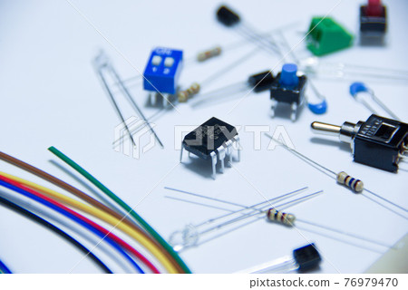 Scattered electronic components / IC Scattered electronic components / IC 76979470