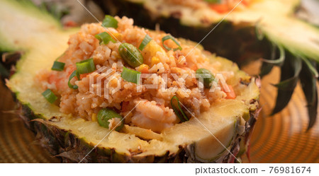 鳳梨 炒飯 船 Pinapple fried rice パイナップルライス チャーハン 鳳梨 炒飯 船 Pinapple fried rice パイナップルライス チャーハン 76981674