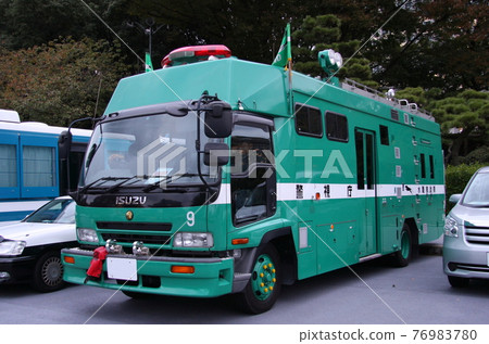 市公安局水上救援車 市公安局水上救援車 76983780