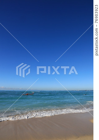 【美國】夏威夷火奴魯魯日出,美麗的大海和藍天 【美國】夏威夷火奴魯魯日出,美麗的大海和藍天 76983923
