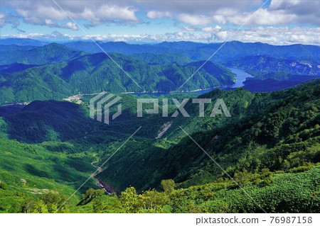 荒澤山的奧只見湖 荒澤山的奧只見湖 76987158