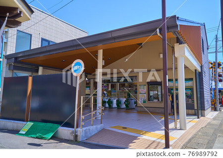 Hase Station of Enoden in Kamakura City, Kanagawa Prefecture 76989792