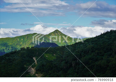 Mt. Arasawa from Mt. Makikura Mt. Arasawa from Mt. Makikura 76990918