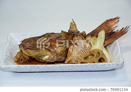 鯛魚的烹飪 76991134