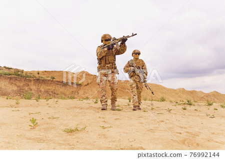 Special forces soldier in battlefield 76992144