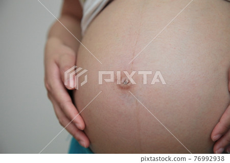 maternity, pregnant, pregnant woman 76992938
