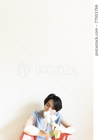 Men with flowers 77003766