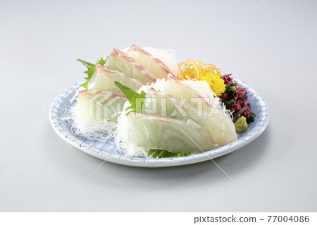 More sashimi of sea bream More sashimi of sea bream 77004086