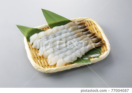 Peeled whiteleg shrimp 77004087