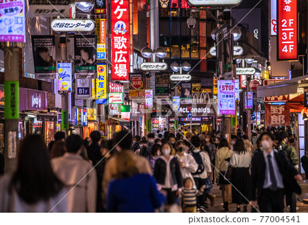 日本東京城市景觀,第三次宣言前夜。很多人......不再影響人們......=澀谷中心街24號 日本東京城市景觀,第三次宣言前夜。很多人......不再影響人們......=澀谷中心街24號 77004541