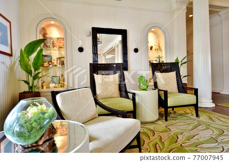 Holidays in Hawaii 77007945