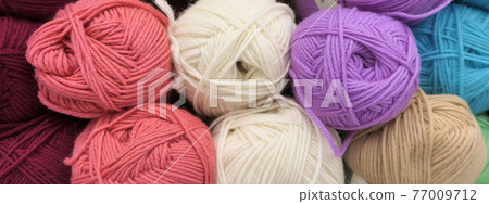 Wool yarn balls Wool yarn balls 77009712