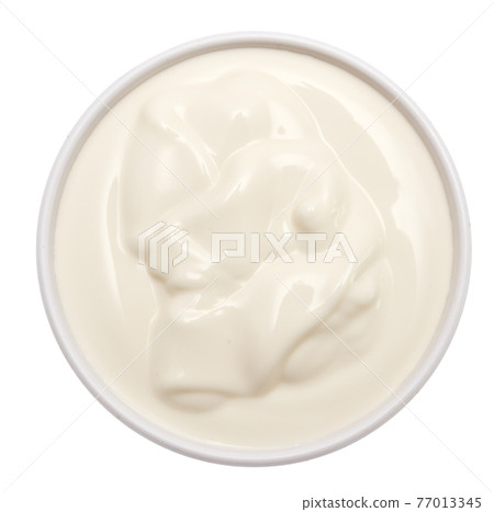 Sour cream in bowl 77013345