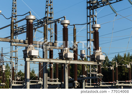 Electric substation tower for generating energy Electric substation tower for generating energy 77014008