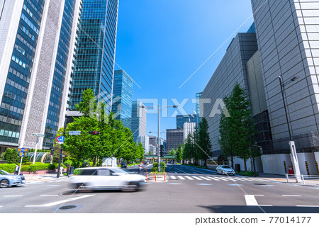 《東京》丸之內辦公區，初夏 77014177