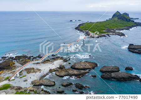 臺灣臺東成功鎮陰雨的三仙台風景區 Asia Taiwan Taitung Coas 77017490
