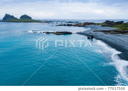 臺灣臺東成功鎮陰雨的三仙台風景區 Asia Taiwan Taitung Coas 77017508