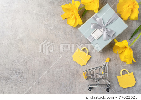 Mother's Day Bouquet Shopping Yellow Gray Mother's Day shopping 母の日 カーネーション 77022523