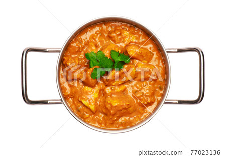 Pot of Traditional Chicken Curry isolated on white background with clipping path embedded Pot of Traditional Chicken Curry isolated on white background with clipping path embedded 77023136