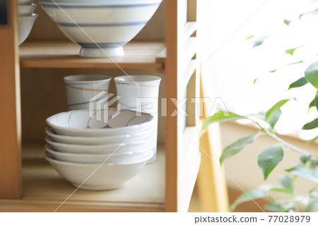 Room where the morning sun shines, cupboard where Japanese tableware is stored Room where the morning sun shines, cupboard where Japanese tableware is stored 77028979